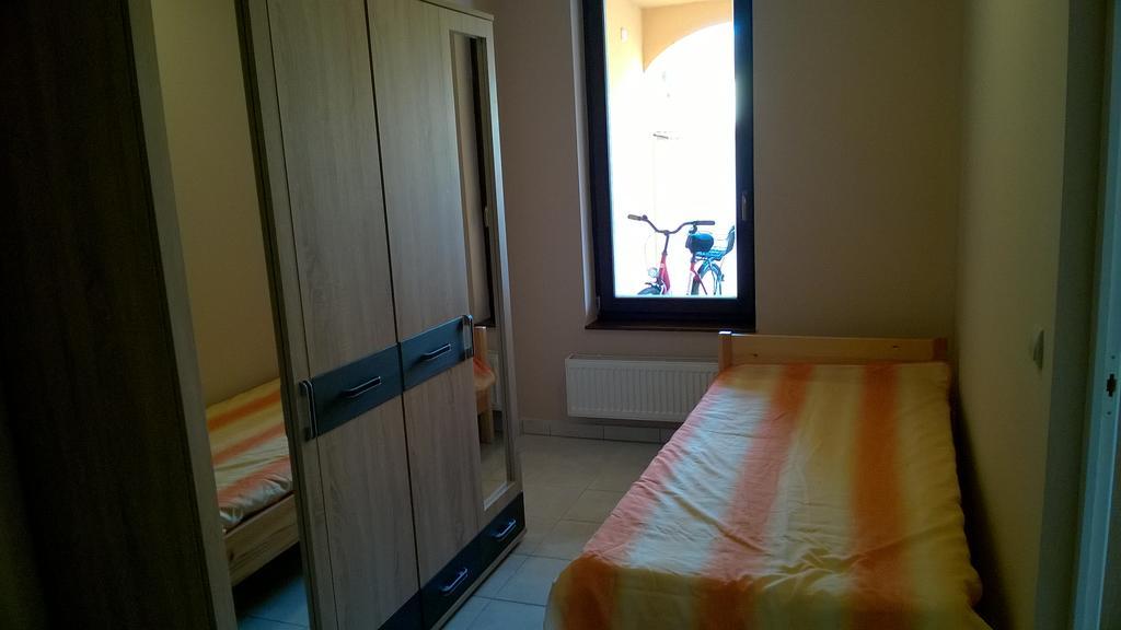 Határmenti Vendégház Zsira Extérieur photo