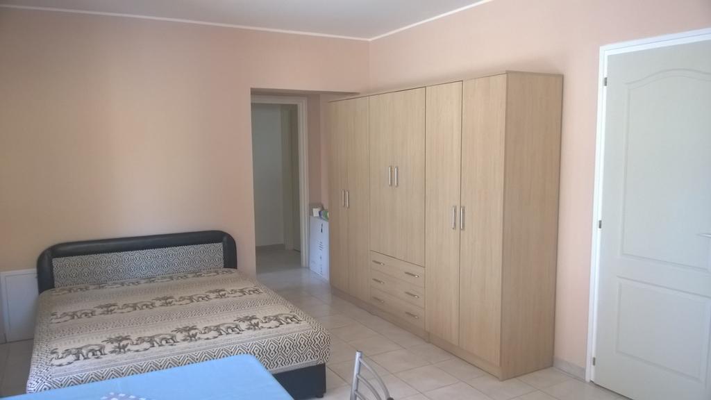 Határmenti Vendégház Zsira Extérieur photo